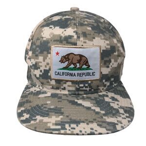 California Republic Bear Snapback Hat Camo One Size Adjustable Cali